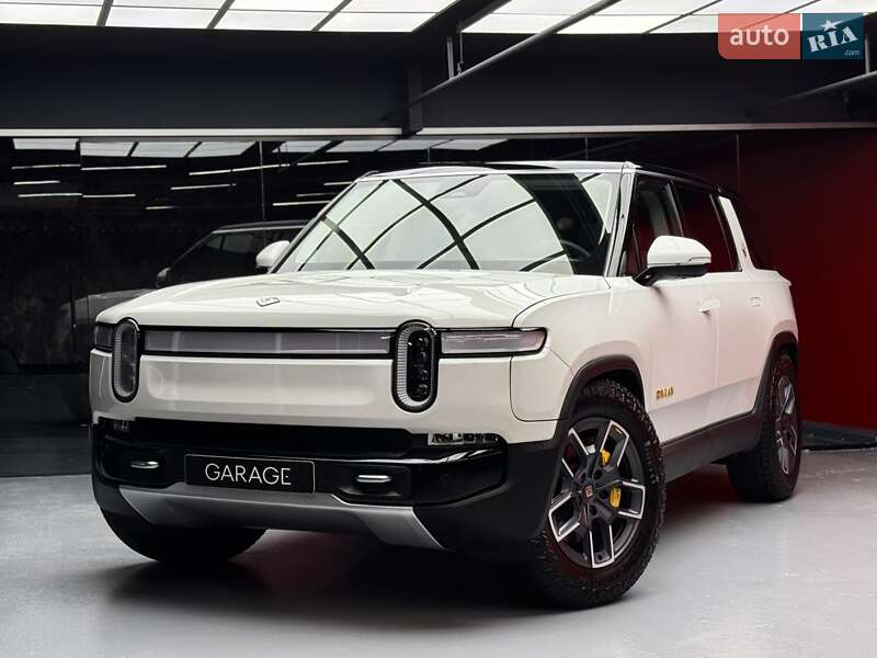 Rivian R1S 2023