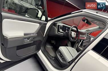 Внедорожник / Кроссовер Rivian R1S 2023 в 