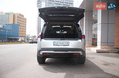 Внедорожник / Кроссовер Rivian R1S 2023 в 