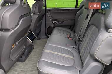 Внедорожник / Кроссовер Rivian R1S 2022 в 