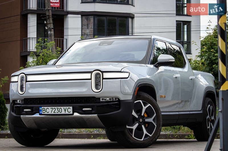 Пикап Rivian R1S 2022 в Львове