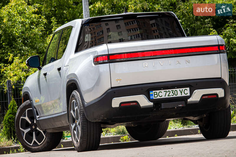 Пикап Rivian R1S 2022 в Львове