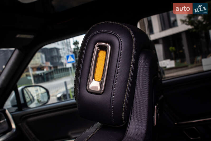 Пикап Rivian R1S 2022 в Львове