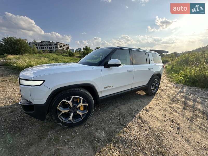 Внедорожник / Кроссовер Rivian R1S 2023 в Львове