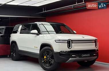 Внедорожник / Кроссовер Rivian R1S 2022 в 