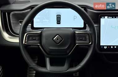 Внедорожник / Кроссовер Rivian R1S 2022 в 