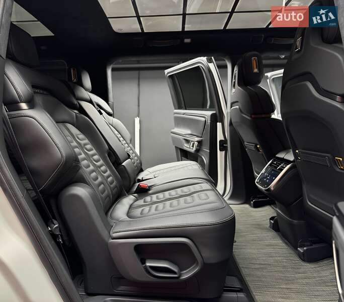 Внедорожник / Кроссовер Rivian R1S 2022 в Киеве