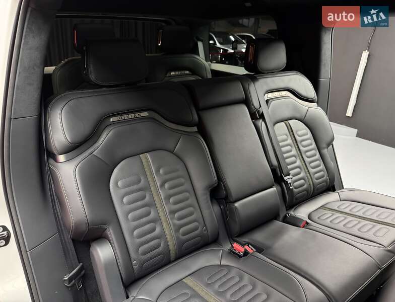 Внедорожник / Кроссовер Rivian R1S 2022 в Киеве