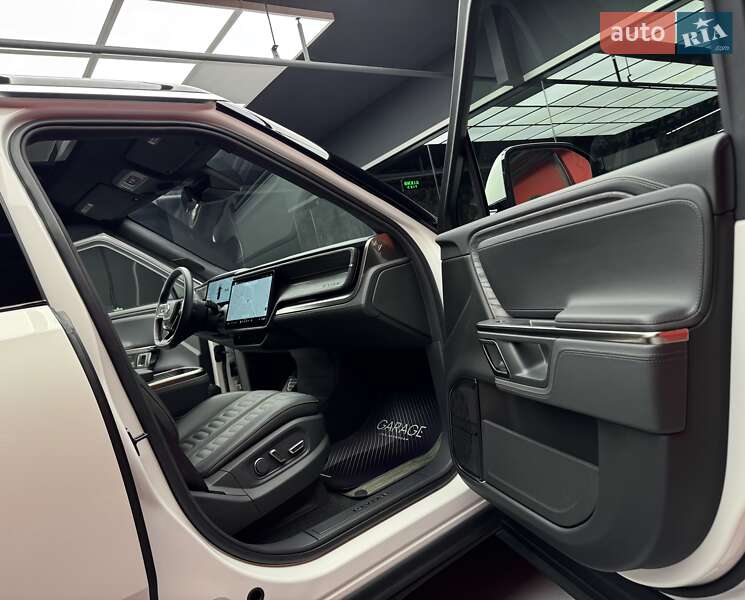 Внедорожник / Кроссовер Rivian R1S 2022 в Киеве