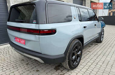 Позашляховик / Кросовер Rivian R1S 2023 в 