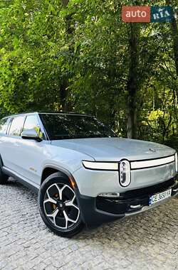 Позашляховик / Кросовер Rivian R1S 2024 в 