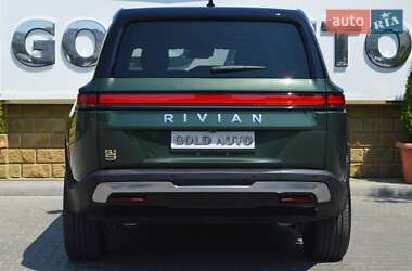 Позашляховик / Кросовер Rivian R1S 2023 в 