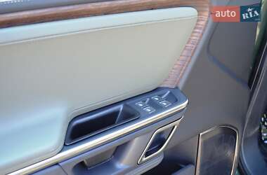 Позашляховик / Кросовер Rivian R1S 2023 в 