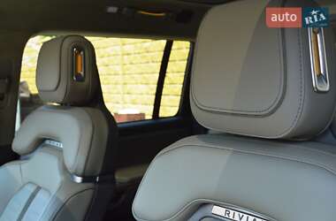 Позашляховик / Кросовер Rivian R1S 2023 в 
