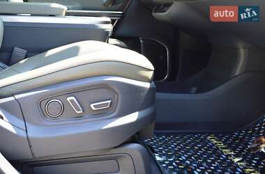 Позашляховик / Кросовер Rivian R1S 2023 в 
