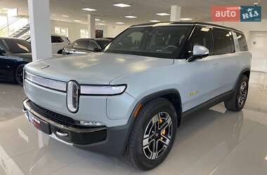 Внедорожник / Кроссовер Rivian R1S 2023 в 