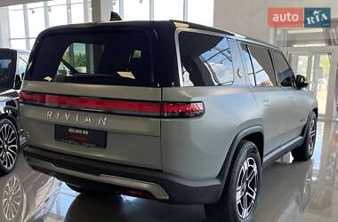 Внедорожник / Кроссовер Rivian R1S 2023 в 