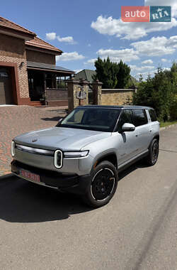 Внедорожник / Кроссовер Rivian R1S 2025 в 