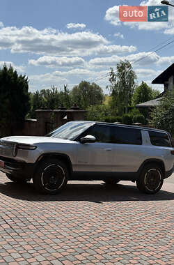 Внедорожник / Кроссовер Rivian R1S 2025 в 
