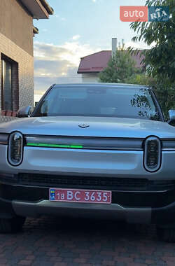 Внедорожник / Кроссовер Rivian R1S 2025 в 