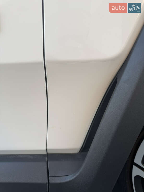 Універсал Rivian R1S 2024 в Дніпрі