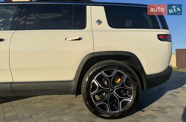 Універсал Rivian R1S 2024 в 