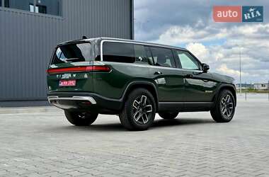 Позашляховик / Кросовер Rivian R1S 2023 в 
