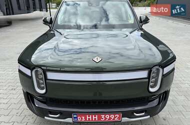 Позашляховик / Кросовер Rivian R1S 2023 в 