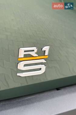 Позашляховик / Кросовер Rivian R1S 2023 в 