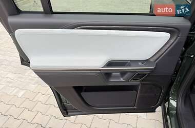 Позашляховик / Кросовер Rivian R1S 2023 в 