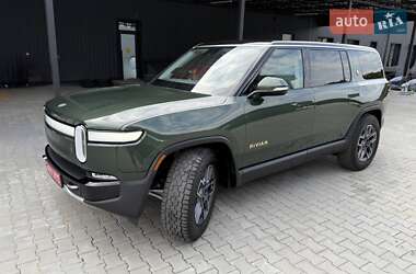 Позашляховик / Кросовер Rivian R1S 2023 в 