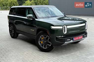 Позашляховик / Кросовер Rivian R1S 2023 в 