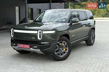 Позашляховик / Кросовер Rivian R1S 2023 в 