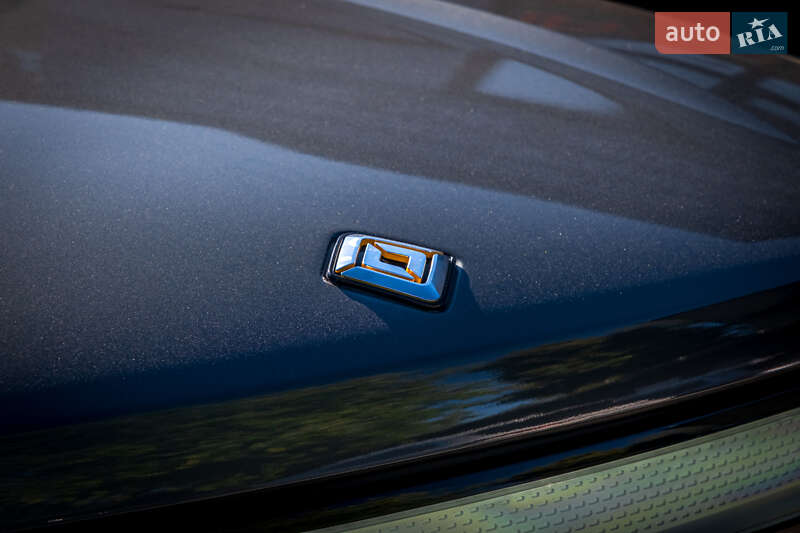 Позашляховик / Кросовер Rivian R1S 2023 в Києві