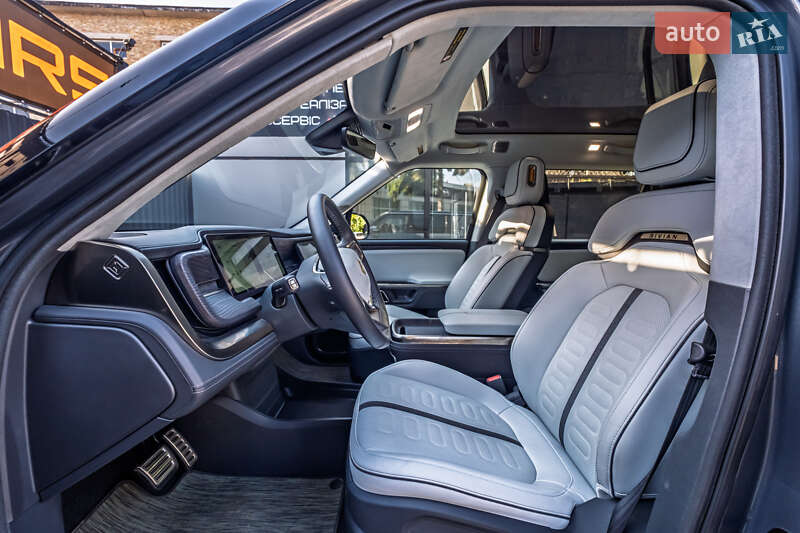Позашляховик / Кросовер Rivian R1S 2023 в Києві