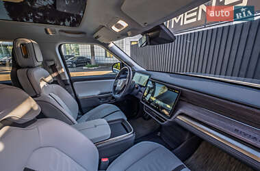 Позашляховик / Кросовер Rivian R1S 2023 в 