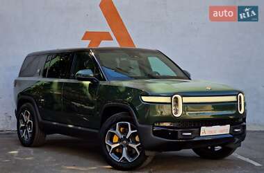 Позашляховик / Кросовер Rivian R1S 2023 в 