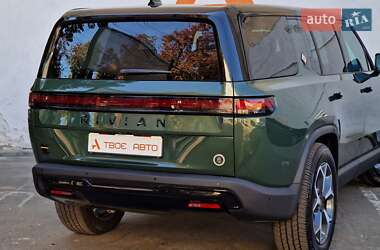 Позашляховик / Кросовер Rivian R1S 2023 в 