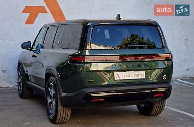 Позашляховик / Кросовер Rivian R1S 2023 в 