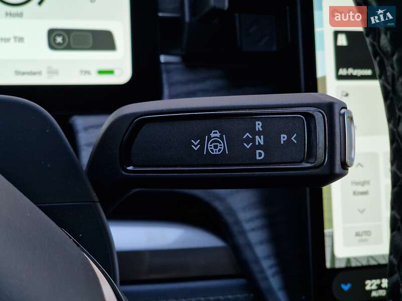 Внедорожник / Кроссовер Rivian R1S 2023 в Одессе