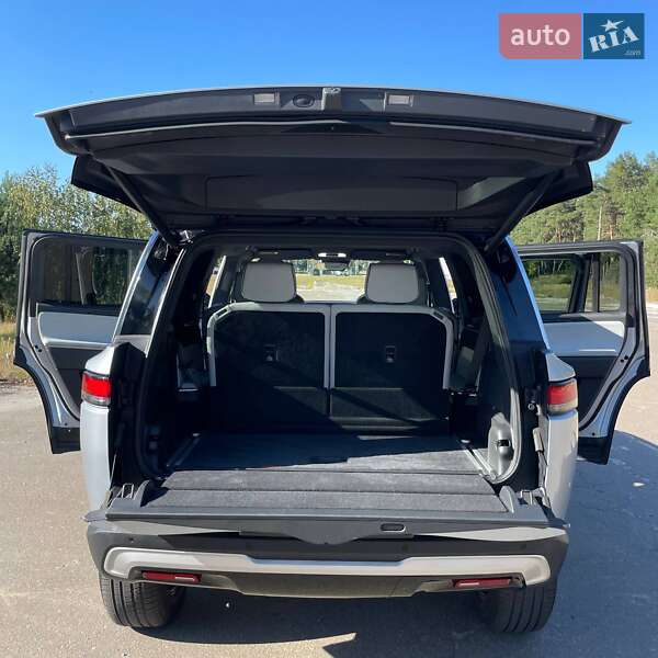 Позашляховик / Кросовер Rivian R1S 2023 в Києві фото 27 Позашляховик / Кросовер Rivian R1S 2023 в Києві