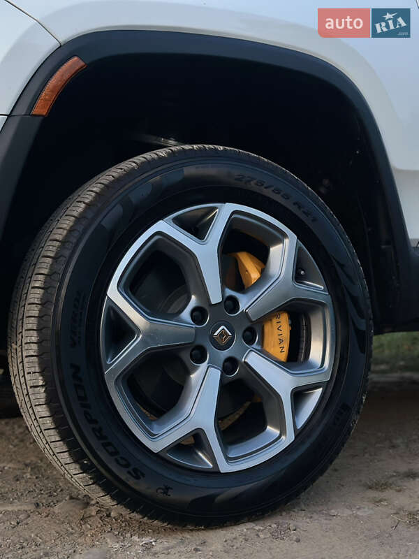 Позашляховик / Кросовер Rivian R1S 2024 в Києві