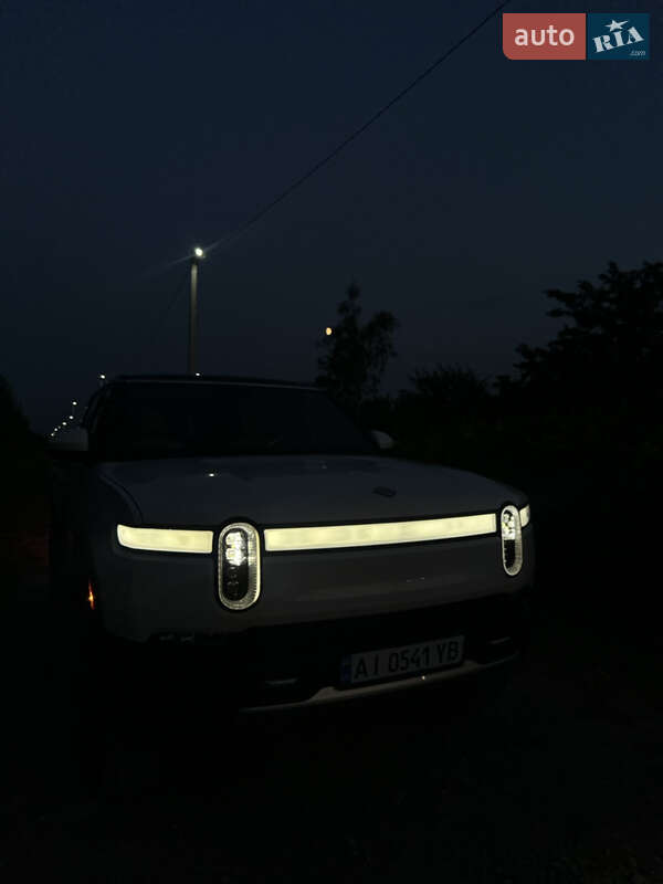 Позашляховик / Кросовер Rivian R1S 2024 в Києві