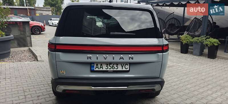 Внедорожник / Кроссовер Rivian R1S 2023 в Киеве