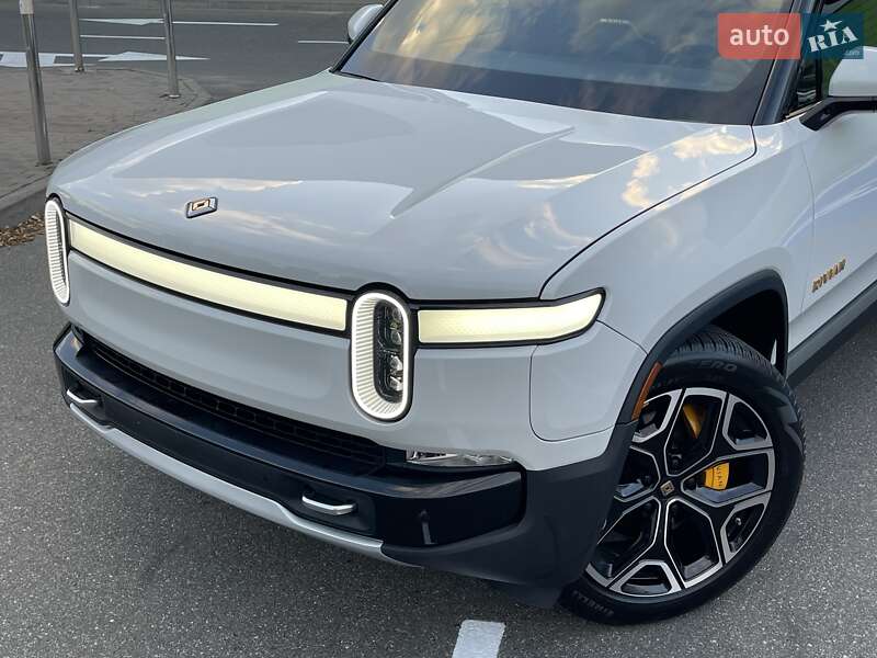 Позашляховик / Кросовер Rivian R1S 2022 в Києві