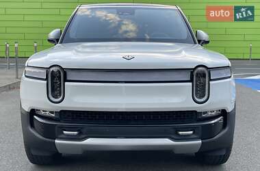 Внедорожник / Кроссовер Rivian R1S 2022 в 