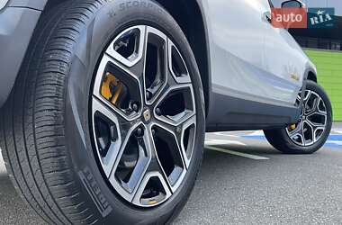 Внедорожник / Кроссовер Rivian R1S 2022 в 