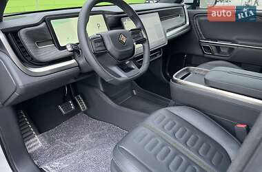 Внедорожник / Кроссовер Rivian R1S 2022 в 
