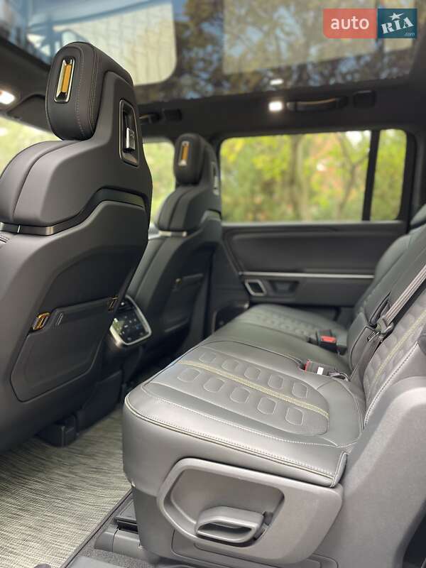 Позашляховик / Кросовер Rivian R1S 2025 в Одесі