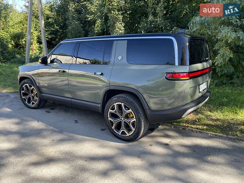 Позашляховик / Кросовер Rivian R1S 2022 в Рівному
